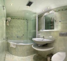 Hotel Adria - Bathroom