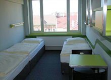 Hotel Bonn - bedroom 2